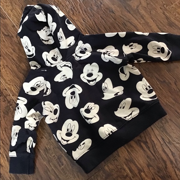 Disney/Gap Bundle 9-12 months - Picture 7 of 7